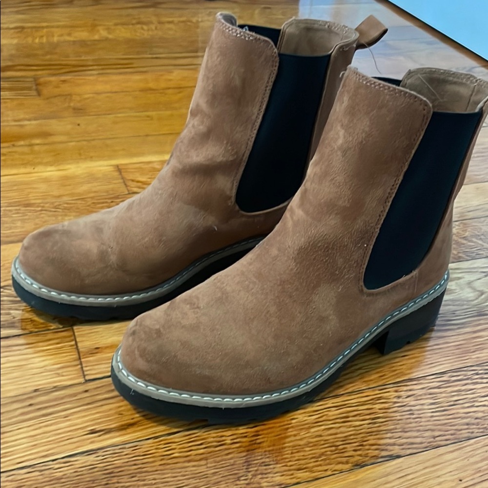 Women's Chelsea Boots - Universal Thread Celina